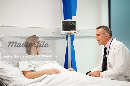 Female patient with doctor