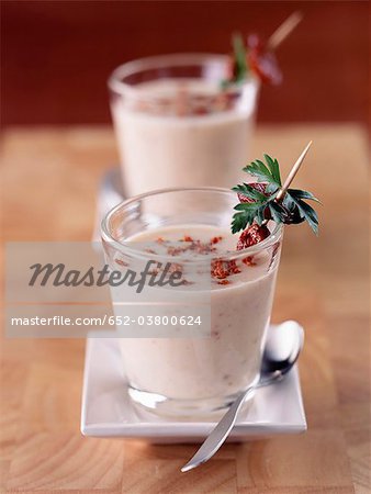 Cream of cauliflower with dried tomatoes Cream of cauliflower with dried tomatoes