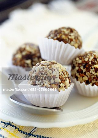Fig and almond balls Fig and almond balls