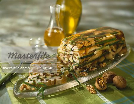 Terrine de poulet et de la courgette