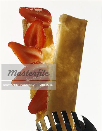 Gâteau de pâte feuilletée aux fraises Gâteau de pâte feuilletée aux fraises