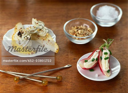 Aperitif pears and radishes