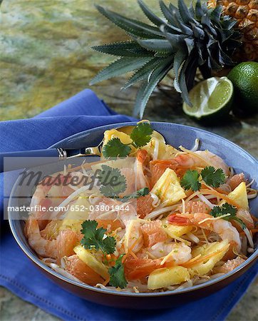 Chinese shrimp and pineapple salad