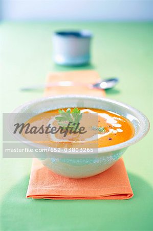 Creamed pumpkin soup with nutmeg and chestnuts Creamed pumpkin soup with nutmeg and chestnuts