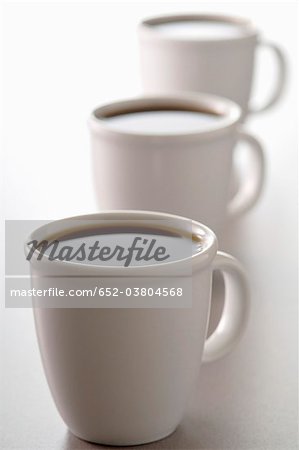 Trois tasses de café