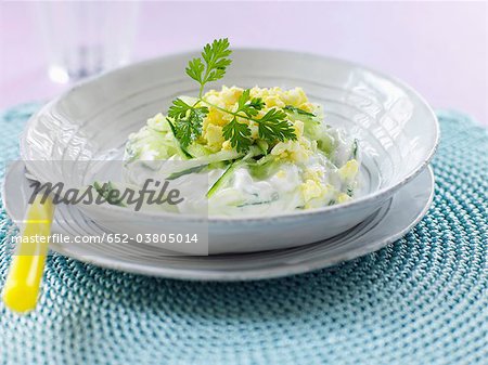 Concombre, Fromage blanc et salade aux oeufs durs