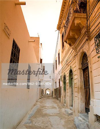 Tripoli, Libye ; Une rue typique dans le centre historique de la vieille médina