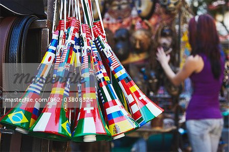 Vuvuzelas à vendre à Green Market Square, Cape Town, Western Cape, Afrique du Sud