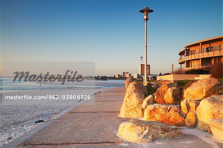 Promenade à Milnerton beach, Cape Town, Western Cape, Afrique du Sud