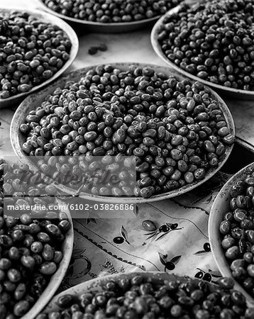 Plates with olives.