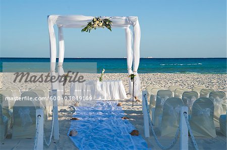 Auvent pour mariage sur la plage, l'hôtel Reef Playacar Resort et Spa, Playa del Carmen, Mexique