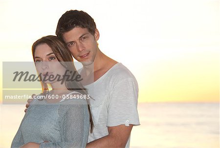 Portrait de Couple au coucher du soleil, l'hôtel Reef Playacar Resort et Spa, Playa del Carmen, Mexique