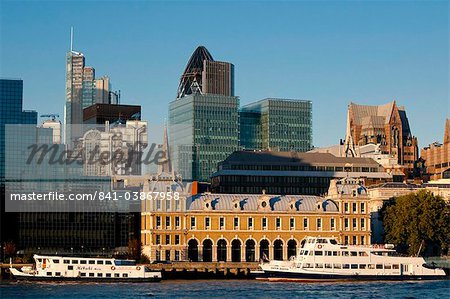 Die Skyline der Stadt mit Heron-Tower, London, England, Vereinigtes Königreich, Europa