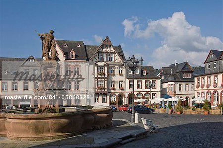 The town square at Weilburg on the River Lahn, Hesse, Germany, Europe