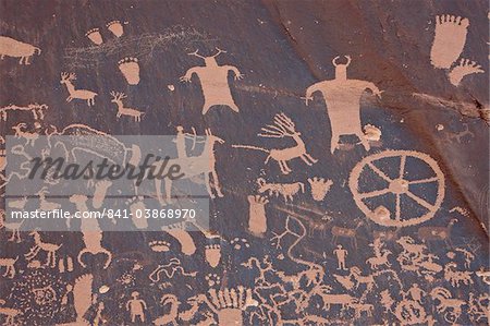 Petroglyphs on Newspaper Rock, Newspaper Rock Recreation Area, Utah, United States of America, North America