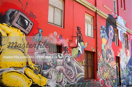 Peintures murales dans le centre-ville de Valparaiso, Chili, Amérique du Sud