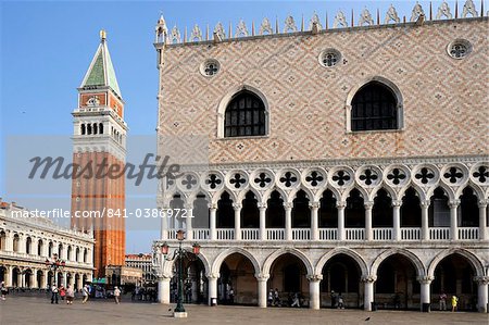 Palazzo Ducale (Doge's Palace) with the Campanile in the background, Piazza San Marco (St. Mark's Square), Venice, UNESCO World Heritage Site, Veneto, Italy, Europe