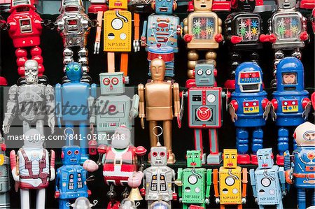 Robots, magasin de jouets, marché aux puces de Panjiayuan Chaoyang District, Beijing, Chine, Asie