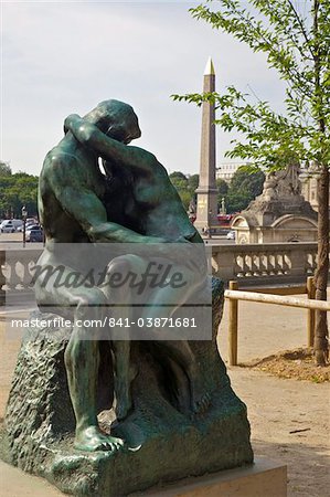 The Kiss by Auguste Rodin outside the Musee de L'Orangerie, Paris, France, Europe