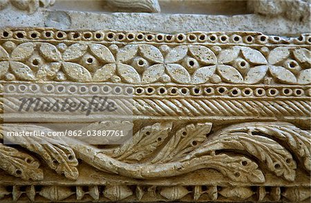 Arles; Bouches du Rhone, Frankreich; Detail der Skulptur auf den romanischen Stil Kirche von St.Trophime