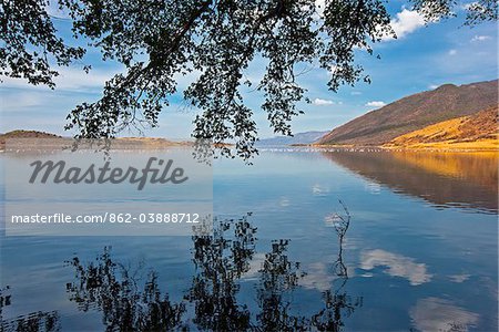 Lake Bogoria is one of a series of alkaline lakes in Kenyas Rift Valley system and a favourite place to see thousands of lesser flamingos. Hot springs and geysers highlight the regions volcanic origins.