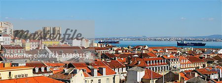 Historical center with the Se Catedral and Tagus river in the background, Lisbon, Portugal