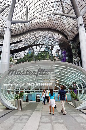 Singapour, Singapour, Orchard Road. L'ION Orchard Mall, dans les magasins populaires de Orchard Road.