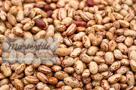 A bunch of brown organic kidney beans