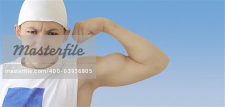 Funny guy with big muscles frowining