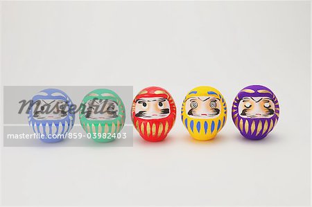 Traditionelle japanische Daruma Puppen