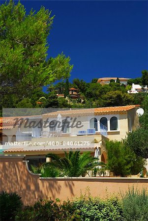 Lush gardens and villas on French Riviera