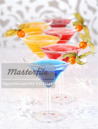 Delicious coctails garnished with fruits
