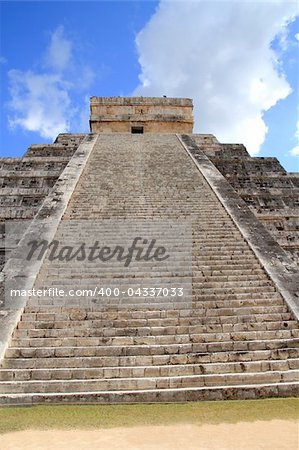 Chichen Itza Mayan Kukulcan pyramid in Mexico Yucatan
