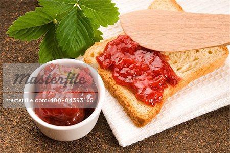 Wild strawberry jam with toast