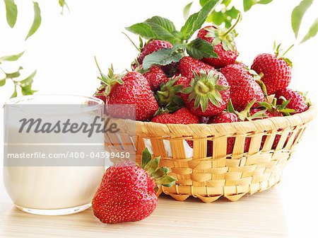 fresh is tasty strawberries with the cream