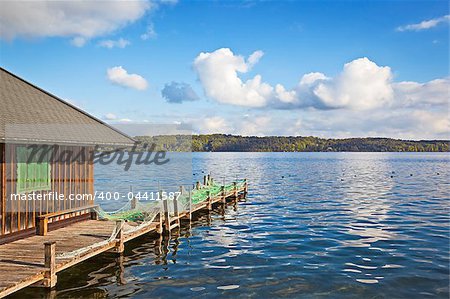An image of lake Starnberg and a hut