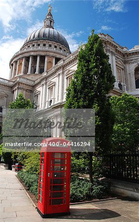 Saint Paul's Cathedral and a red telephone booth in front of it