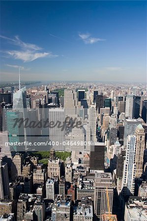 a view of manhattan from the top of the empire state building