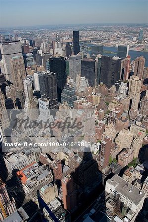 a view of manhattan from the top of the empire state building