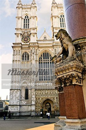 Front facade of Westminster Abbey in early morning