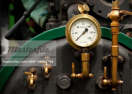 steam powered traction engine boiler pressure gauge