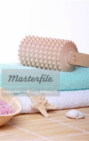 Bodycare composition with starfish and massage roll