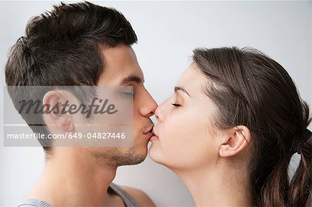 Close up of couple kissing