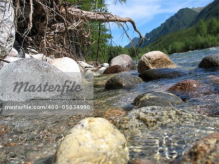 qiuck clear mountain sweet water stream