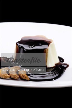 vanilla pudding and chocolate