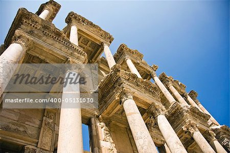 Photo of an ancient two-storey library ruin in Turkey (Ephesus)