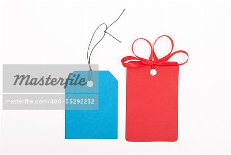 Red and blue gift tags