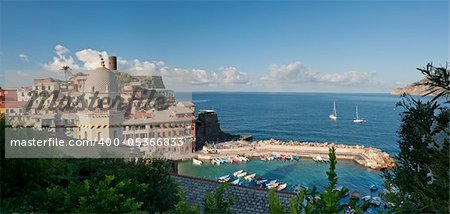 Small town Vernazza (Cinque Terre, Italy)