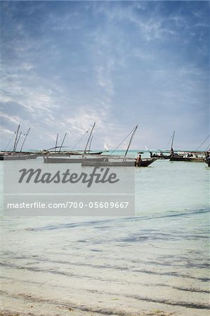 Dhows hors île de Zanzibar, Tanzanie Dhows hors île de Zanzibar, Tanzanie