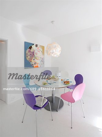 Modern bright dining room